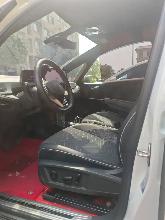2025 Volkswagen ID.3 BEV 52.8KWH,autocango,china used car exporter,china ev exporter,chinese used car exporter,chinese used ev exporter