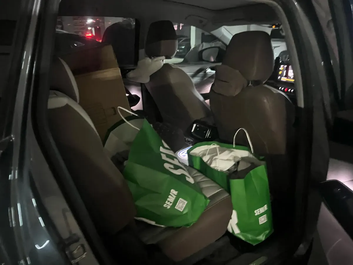 2021 Volkswagen ID.6 Crozz BEV 84.8KWH,autocango,china used car exporter,china ev exporter,chinese used car exporter,chinese used ev exporter