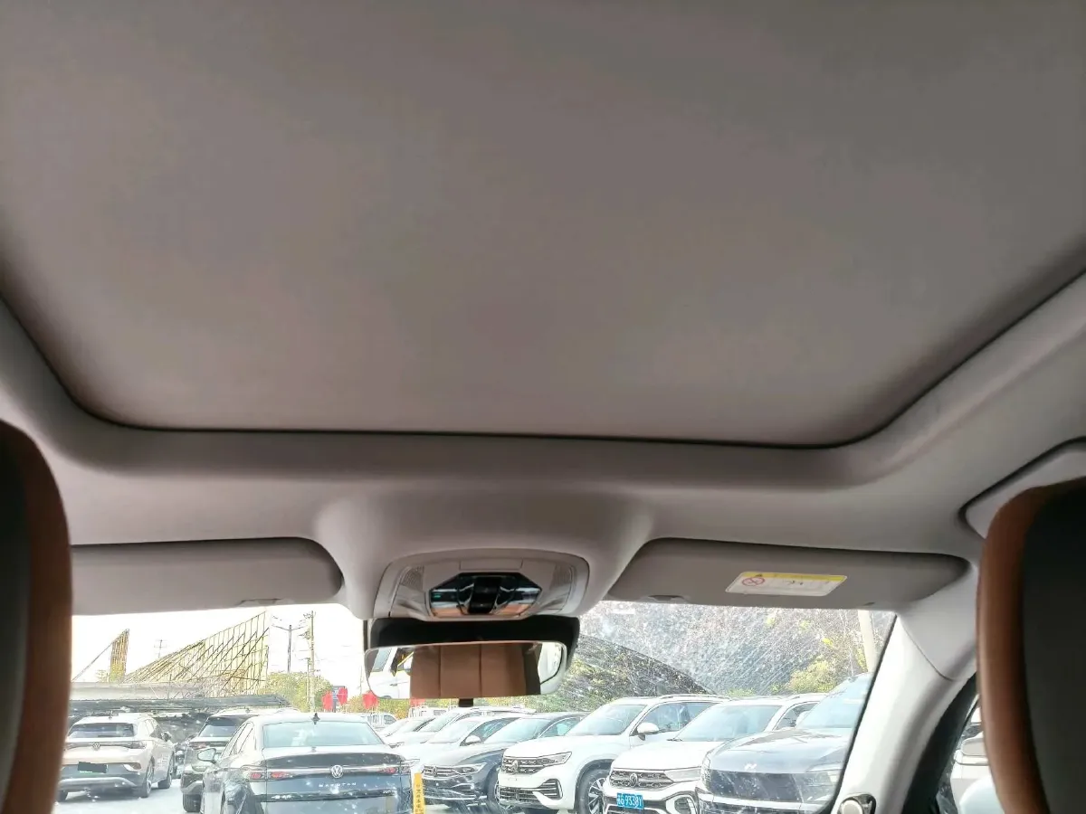 2021 Chery Tiggo 8 Plus 1.6T 197HP L4 7DCT,autocango,china used car exporter,china ev exporter,chinese used car exporter,chinese used ev exporter