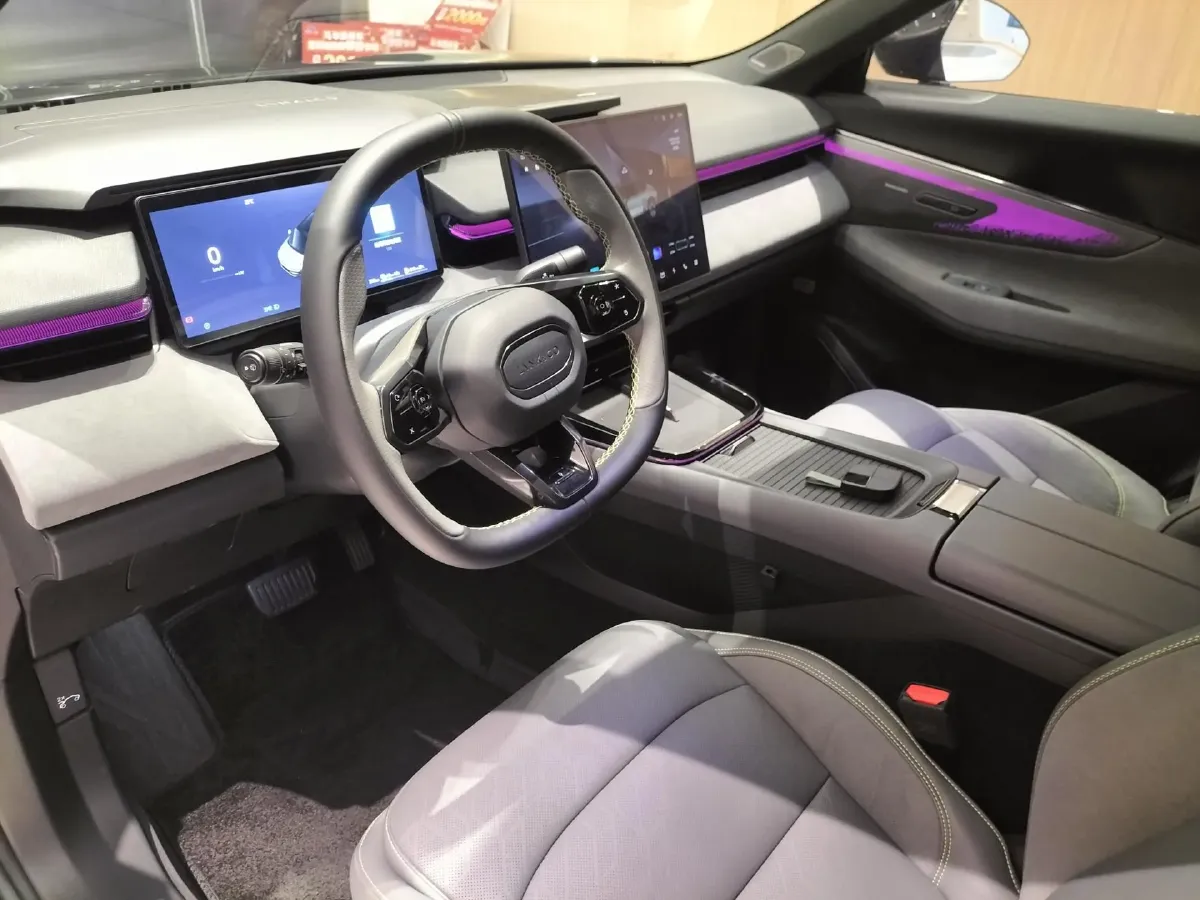 2025 LYNK&CO 08 EM-P 1.5T 163HP L4 3DHT PHEV 21.2KWH,autocango,china used car exporter,china ev exporter,chinese used car exporter,chinese used ev exporter