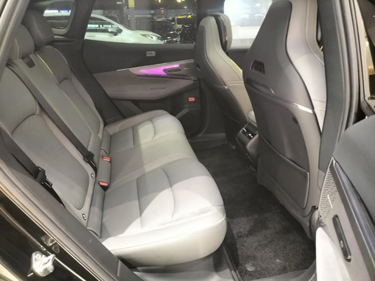 2025 LYNK&CO 08 EM-P 1.5T 163HP L4 3DHT PHEV 21.2KWH,autocango,china used car exporter,china ev exporter,chinese used car exporter,chinese used ev exporter