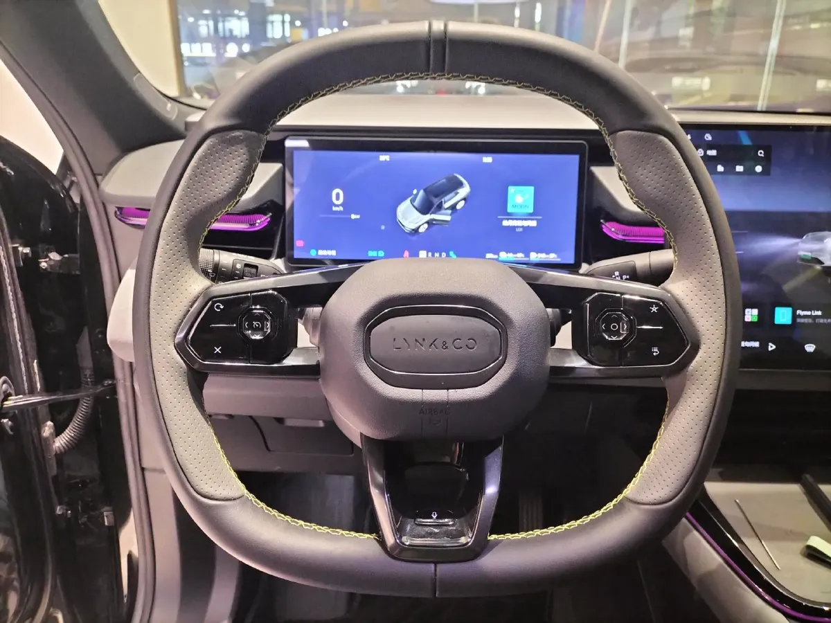 2025 LYNK&CO 08 EM-P 1.5T 163HP L4 3DHT PHEV 21.2KWH,autocango,china used car exporter,china ev exporter,chinese used car exporter,chinese used ev exporter