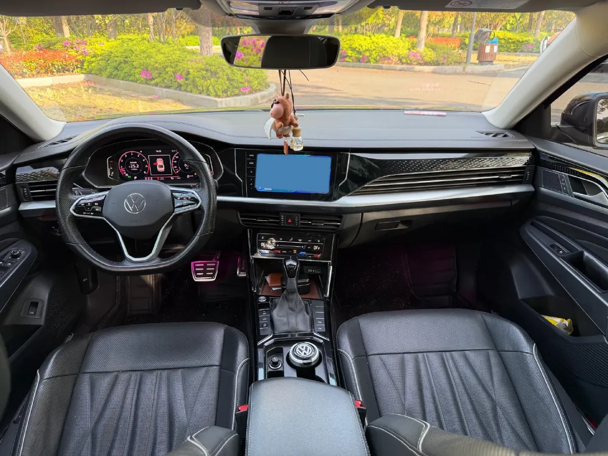 2022 Xpeng P7 BEV 60.2KWH,autocango,china used car exporter,china ev exporter,chinese used car exporter,chinese used ev exporter