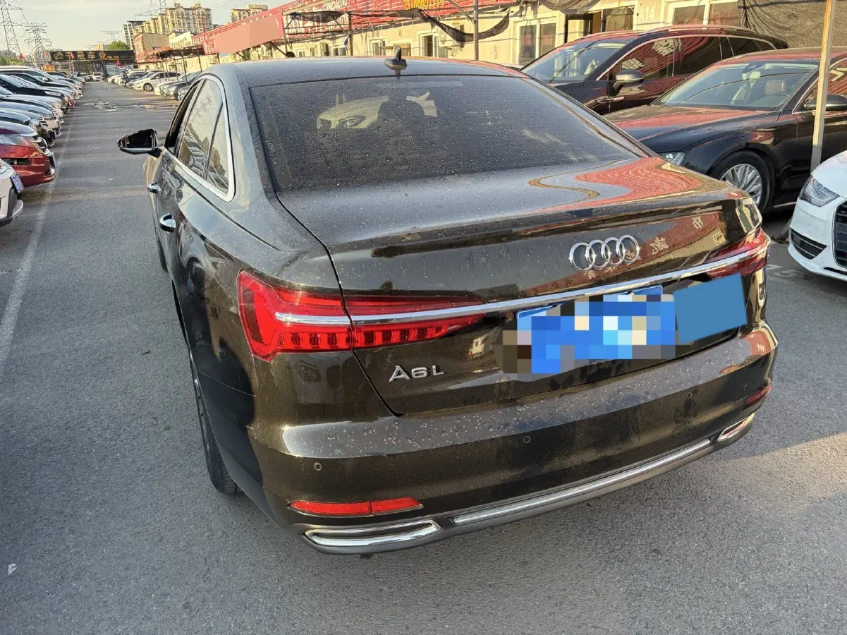 2021 Audi A6L 2.0T 190HP L4 7DCT,autocango,china used car exporter,china ev exporter,chinese used car exporter,chinese used ev exporter