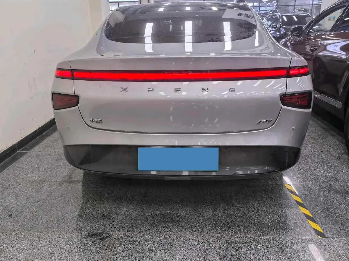 2022 Xpeng P7 BEV 83.1KWH,autocango,china used car exporter,china ev exporter,chinese used car exporter,chinese used ev exporter