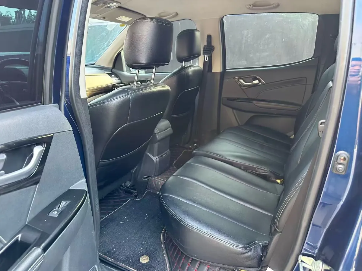 2020 Isuzu LingTuo 2.5T 150HP L4 6AT,autocango,china used car exporter,china ev exporter,chinese used car exporter,chinese used ev exporter