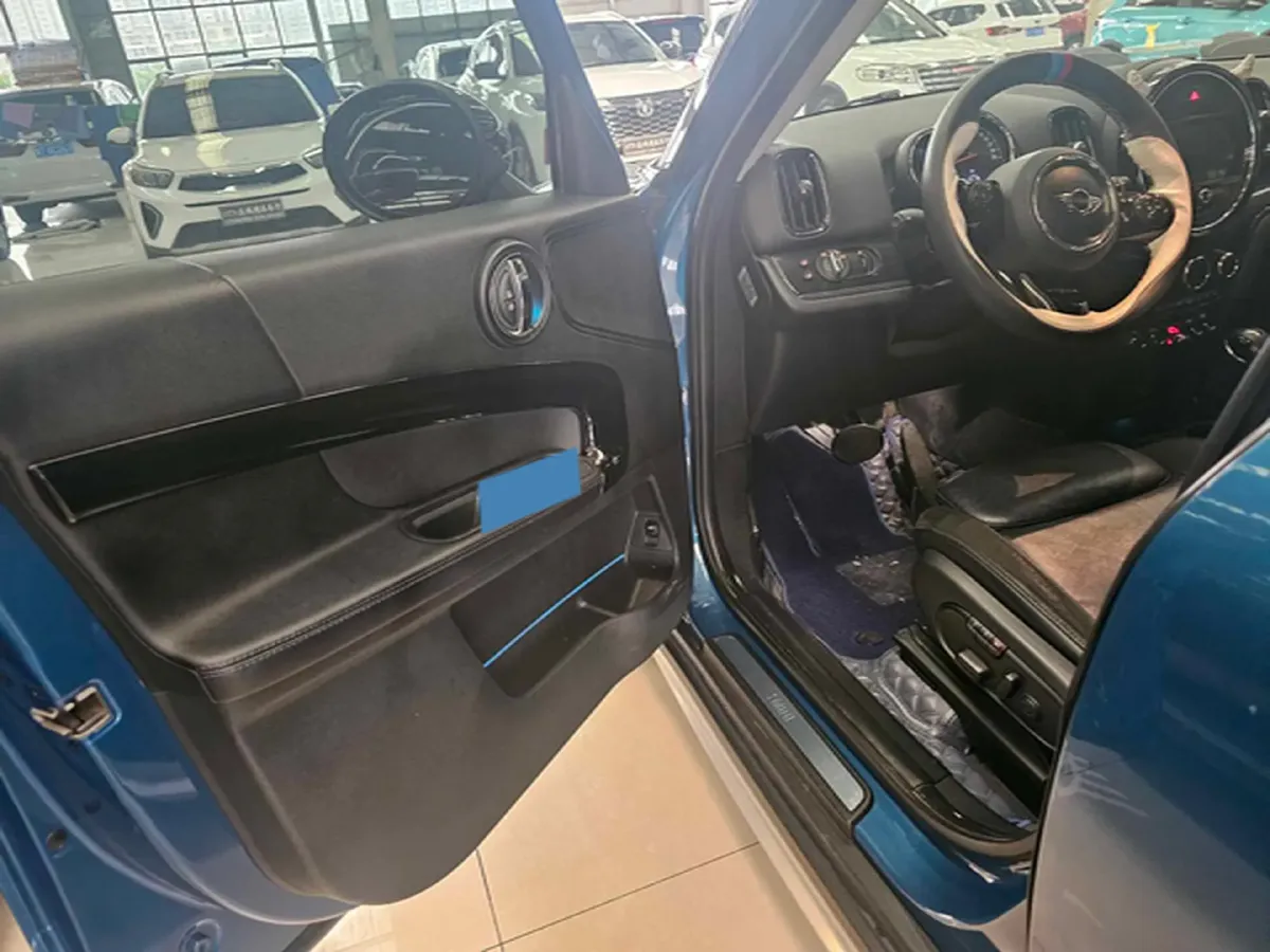 2017 MINI COUNTRYMAN 1.5T 136HP L3 8AT,autocango,china used car exporter,china ev exporter,chinese used car exporter,chinese used ev exporter