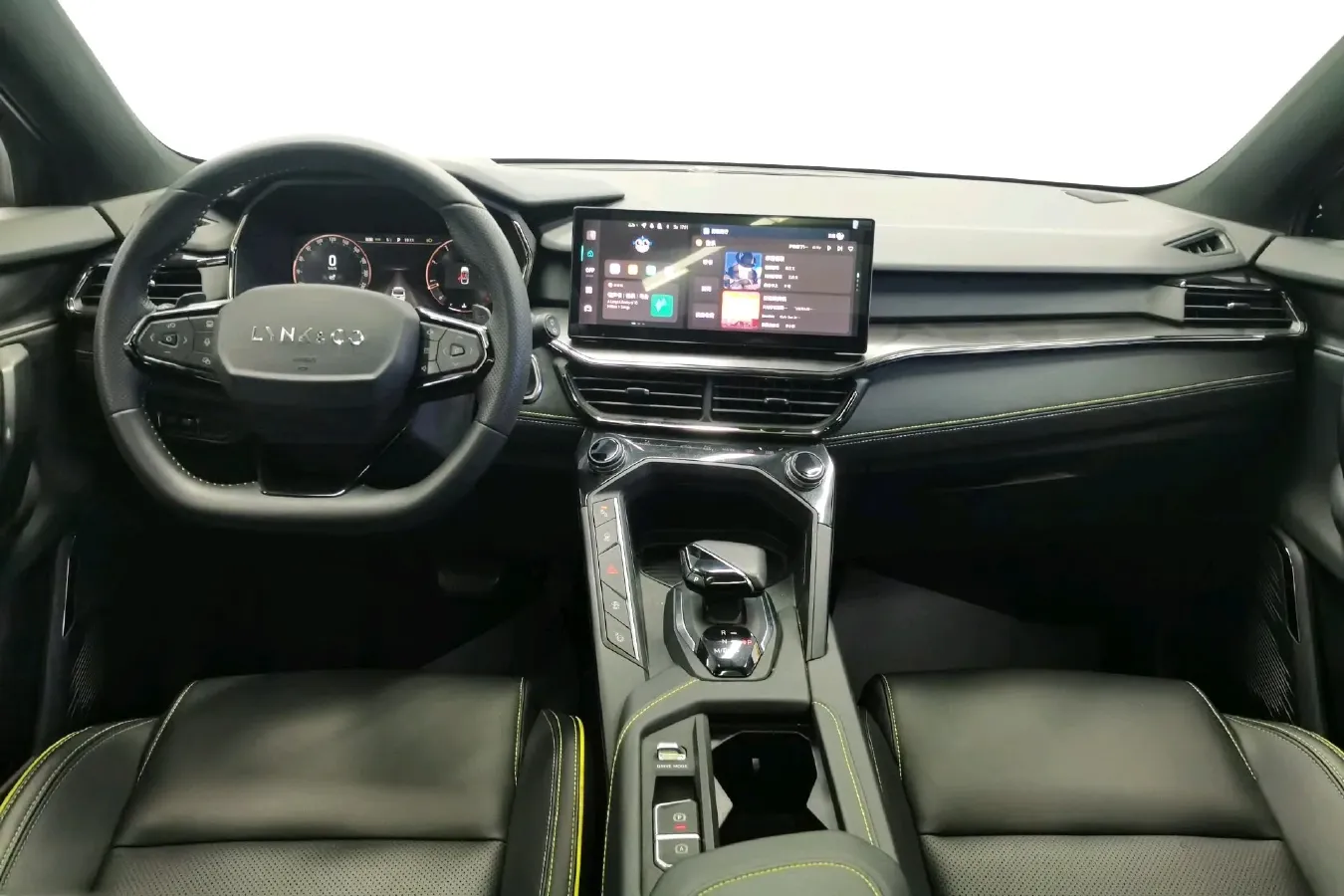 2023 LYNK&CO 03 1.5T 181HP L4 7DCT,autocango,china used car exporter,china ev exporter,chinese used car exporter,chinese used ev exporter