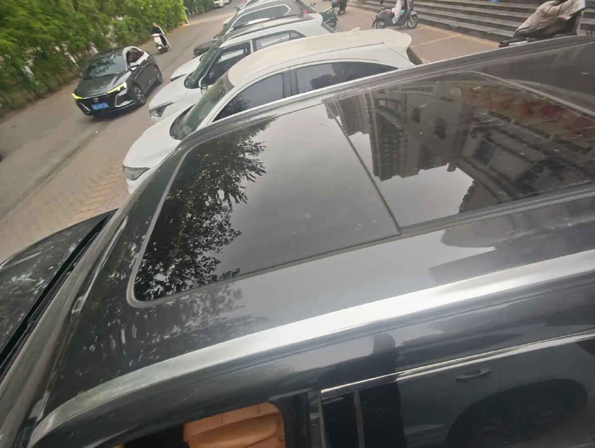 2021 Li ONE Range Extended 131HP REEV 40.5KWH,autocango,china used car exporter,china ev exporter,chinese used car exporter,chinese used ev exporter