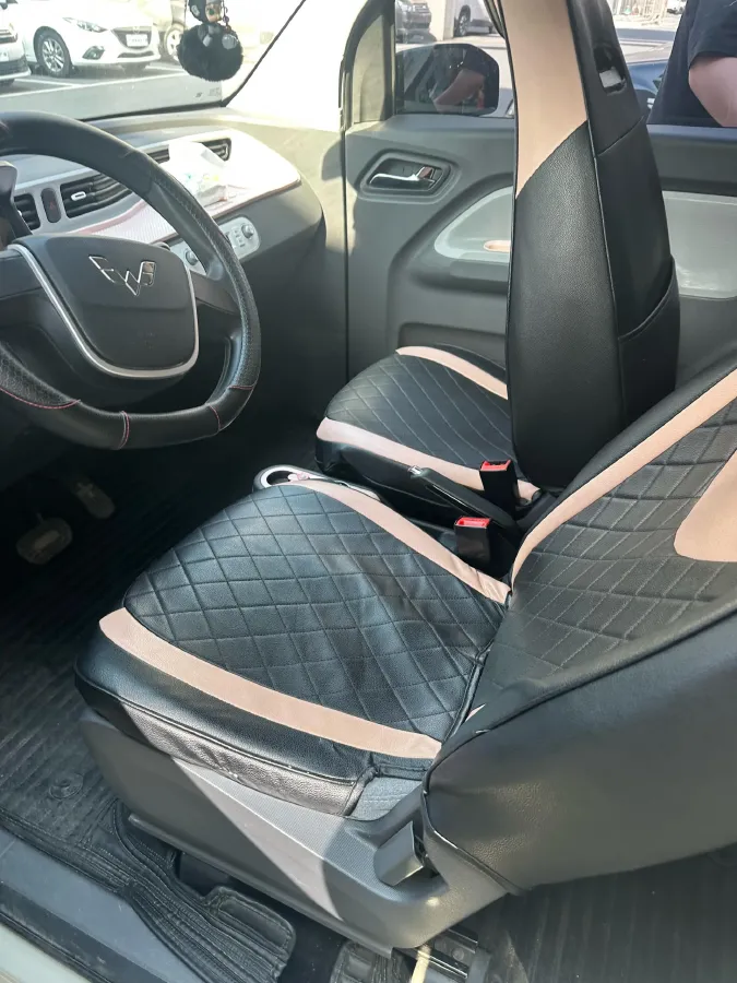 2022 WuLing HongGuang MINI EV BEV 9KWH,autocango,china used car exporter,china ev exporter,chinese used car exporter,chinese used ev exporter