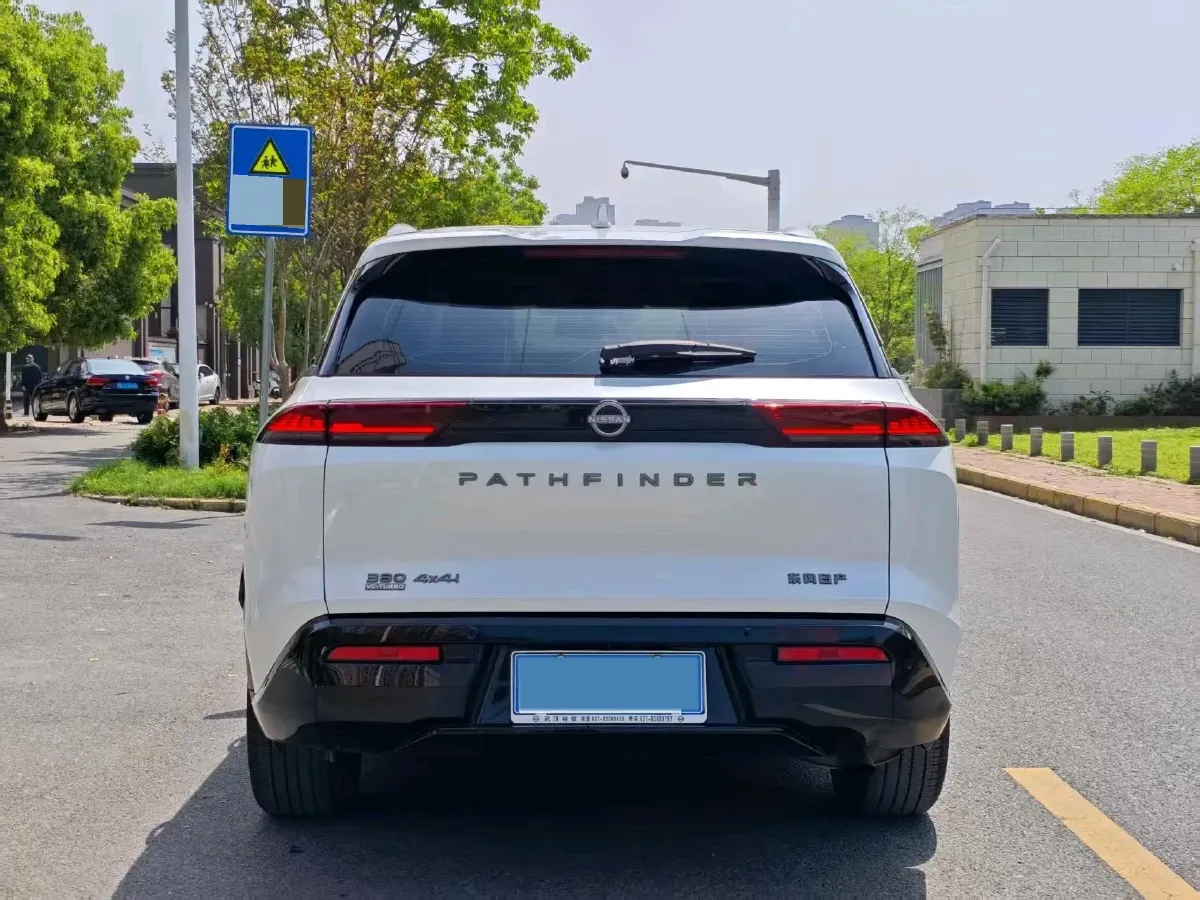 2024 Nissan Pathfinder 2.0T 252HP L4 9AT,autocango,china used car exporter,china ev exporter,chinese used car exporter,chinese used ev exporter