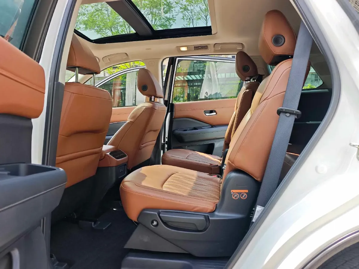 2024 Nissan Pathfinder 2.0T 252HP L4 9AT,autocango,china used car exporter,china ev exporter,chinese used car exporter,chinese used ev exporter