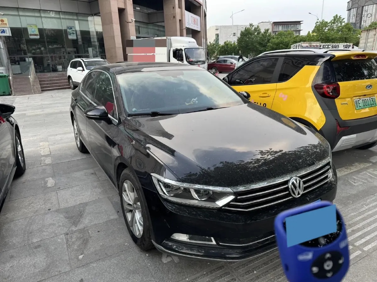 2018 Volkswagen Magotan 1.8T 180HP L4 7DCT,autocango,china used car exporter,china ev exporter,chinese used car exporter,chinese used ev exporter