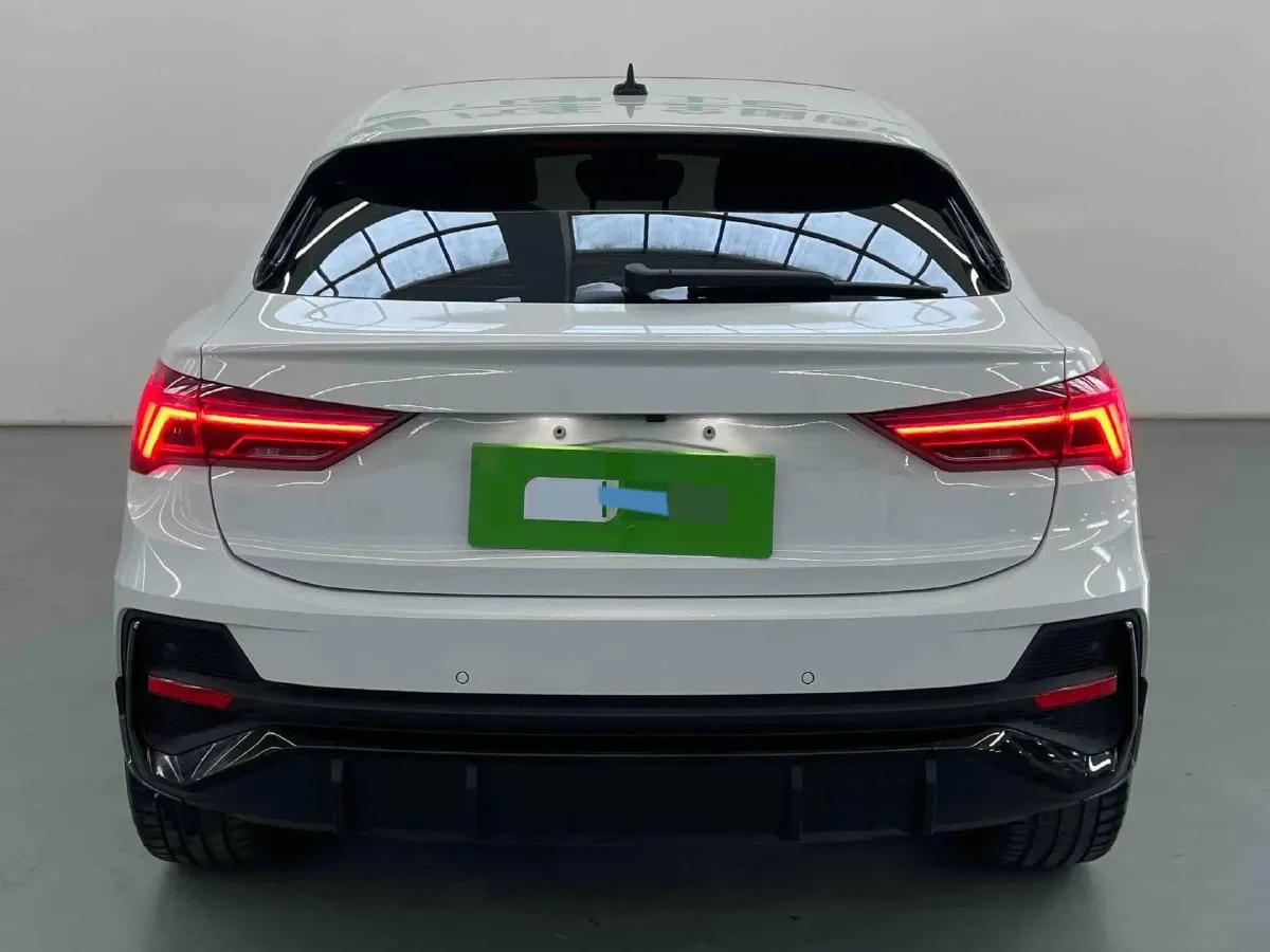 2022 Audi Q3 Sportback 2.0T 220HP L4 7DCT,autocango,china used car exporter,china ev exporter,chinese used car exporter,chinese used ev exporter