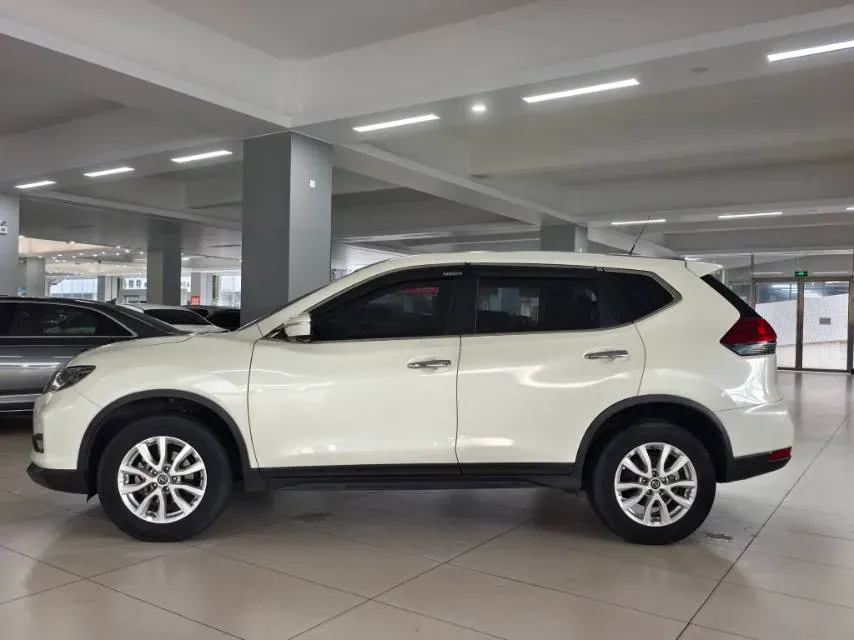 2021 Nissan X-Trail 2.0L 151HP L4 CVT,autocango,china used car exporter,china ev exporter,chinese used car exporter,chinese used ev exporter
