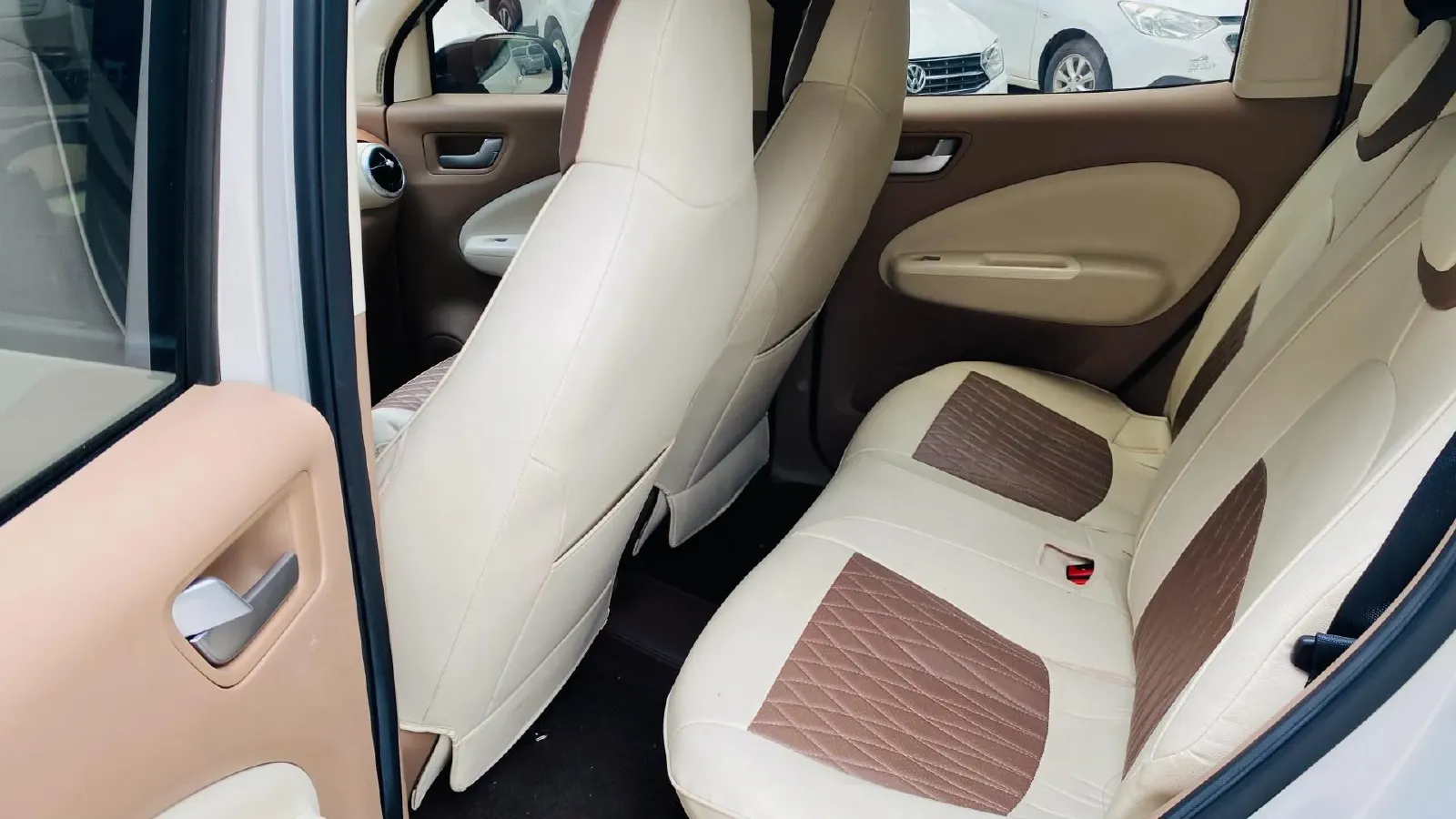 2025 WuLing HongGuang MINI EV BEV 16.2KWH,autocango,china used car exporter,china ev exporter,chinese used car exporter,chinese used ev exporter