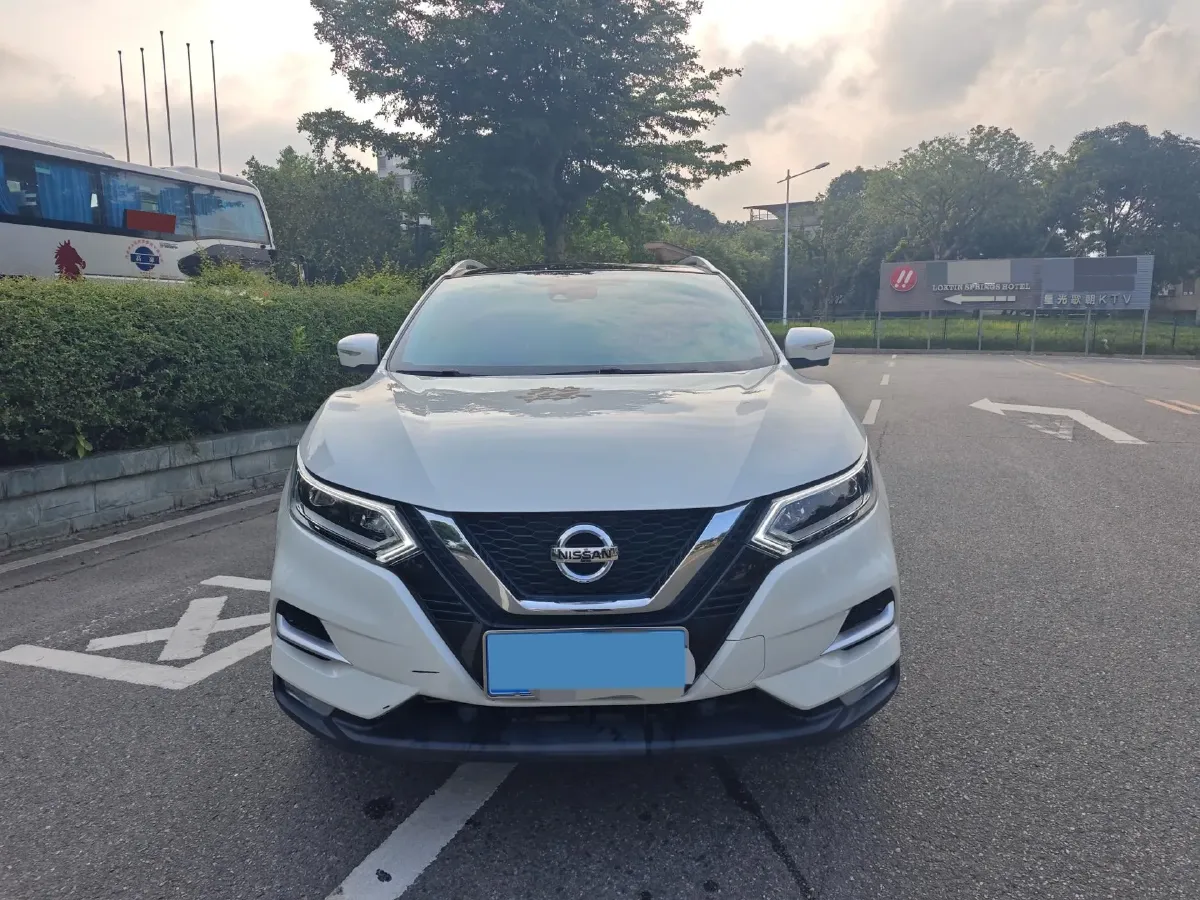 2022 Nissan Qashqai 2.0L 151HP L4 CVT,autocango,china used car exporter,china ev exporter,chinese used car exporter,chinese used ev exporter