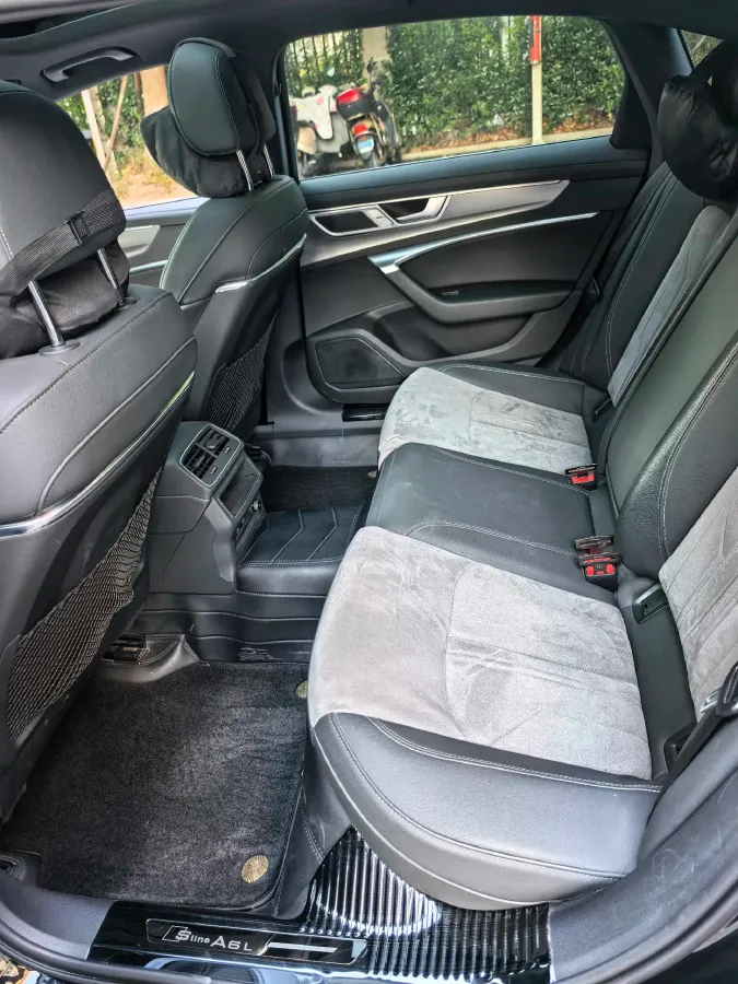 2023 Audi A6L 2.0T 190HP L4 7DCT,autocango,china used car exporter,china ev exporter,chinese used car exporter,chinese used ev exporter