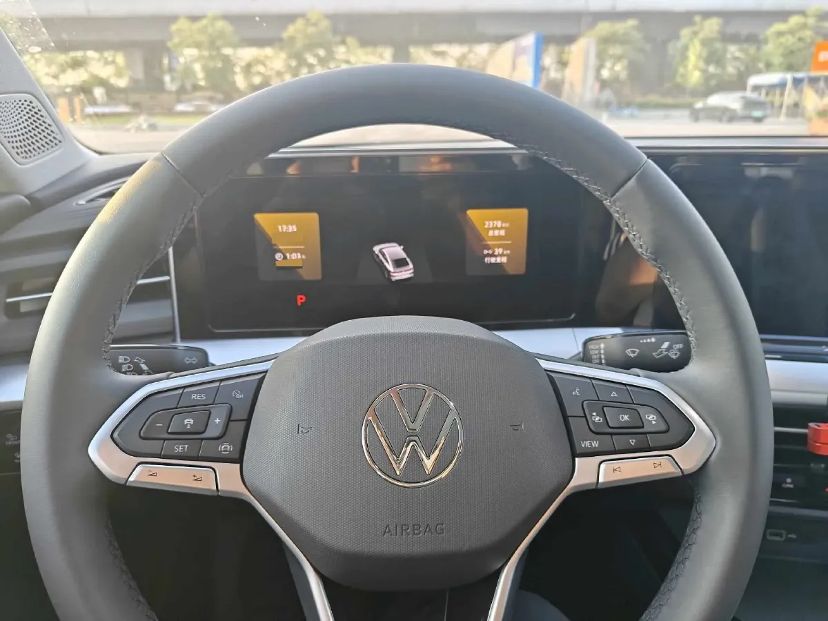 2024 Volkswagen Lamando 1.4T 150HP L4 7DCT,autocango,china used car exporter,china ev exporter,chinese used car exporter,chinese used ev exporter