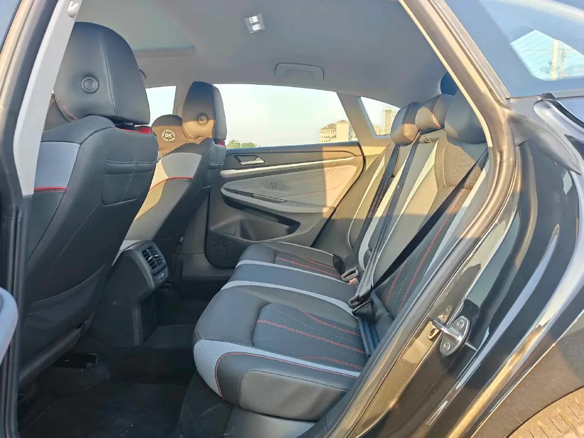 2024 Volkswagen Lamando 1.4T 150HP L4 7DCT,autocango,china used car exporter,china ev exporter,chinese used car exporter,chinese used ev exporter