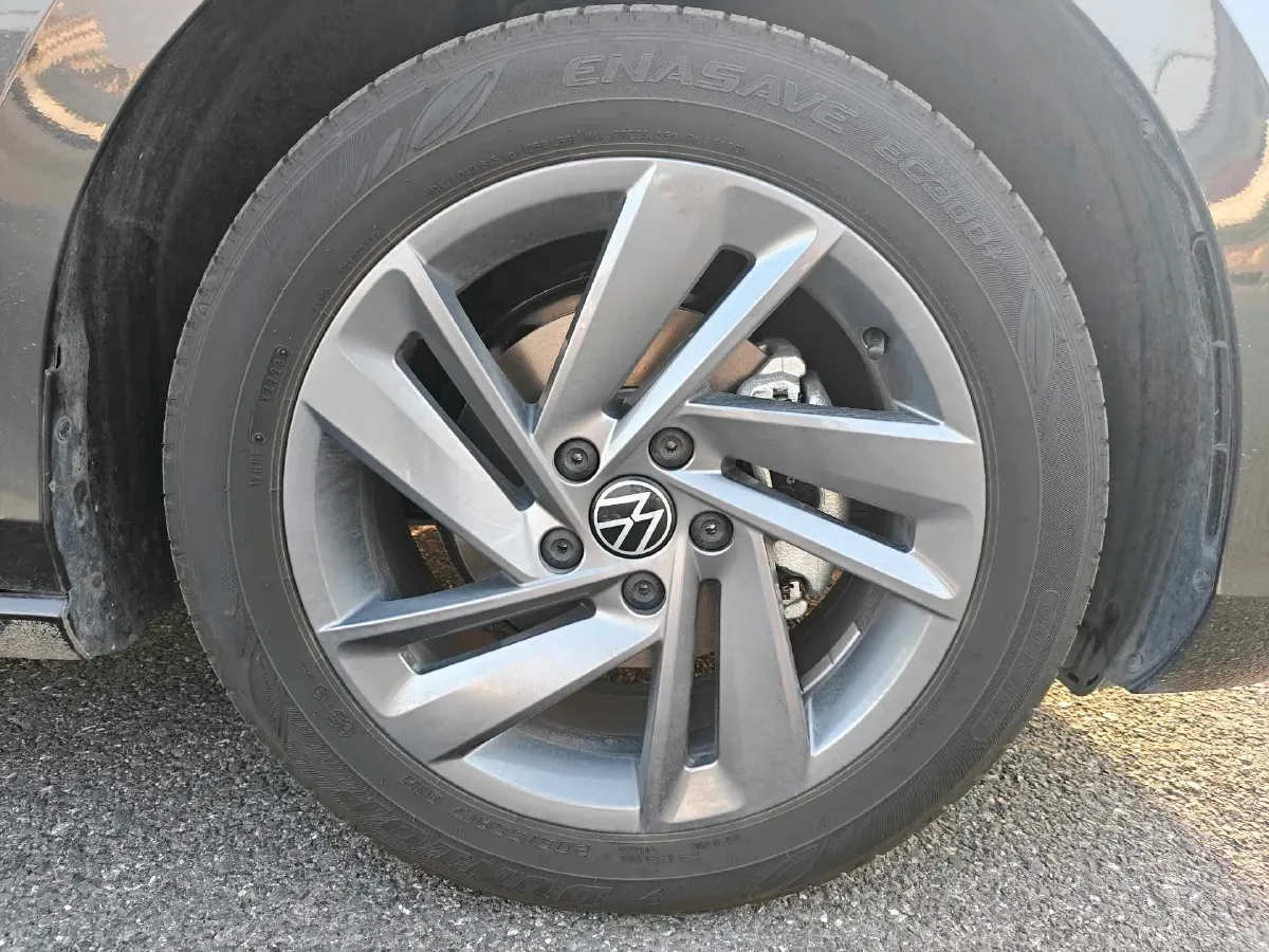 2024 Volkswagen Lamando 1.4T 150HP L4 7DCT,autocango,china used car exporter,china ev exporter,chinese used car exporter,chinese used ev exporter