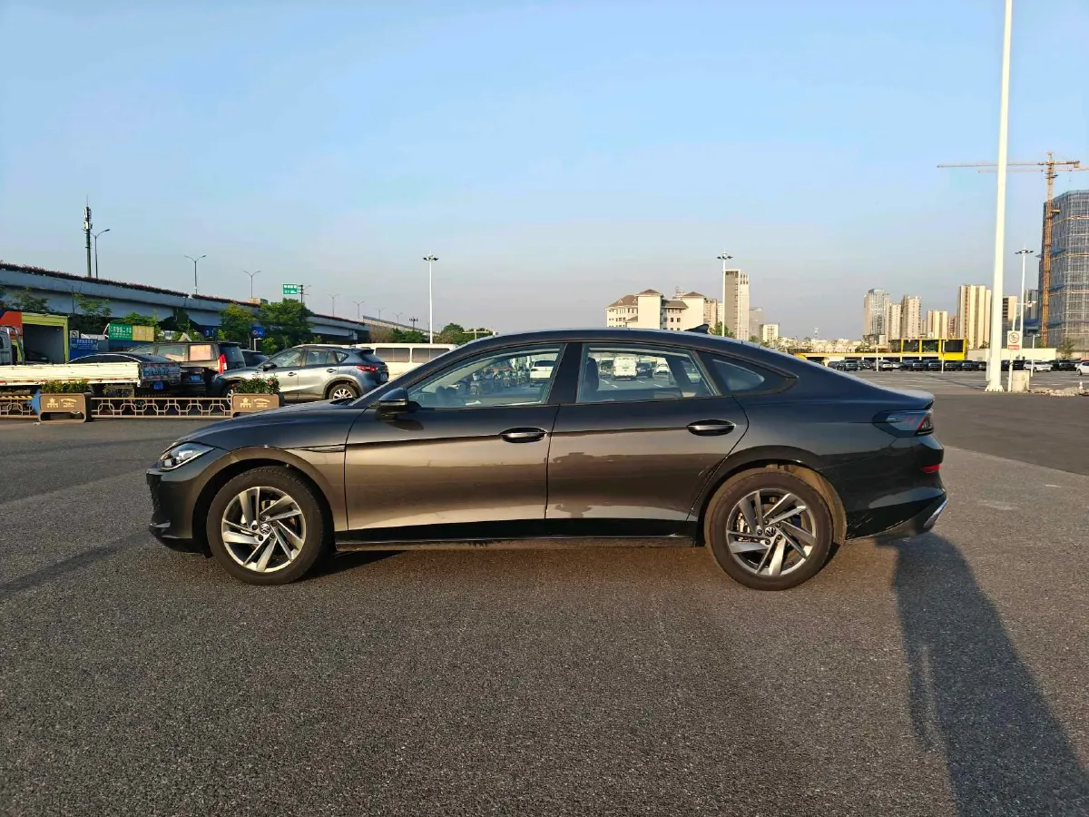 2024 Volkswagen Lamando 1.4T 150HP L4 7DCT,autocango,china used car exporter,china ev exporter,chinese used car exporter,chinese used ev exporter