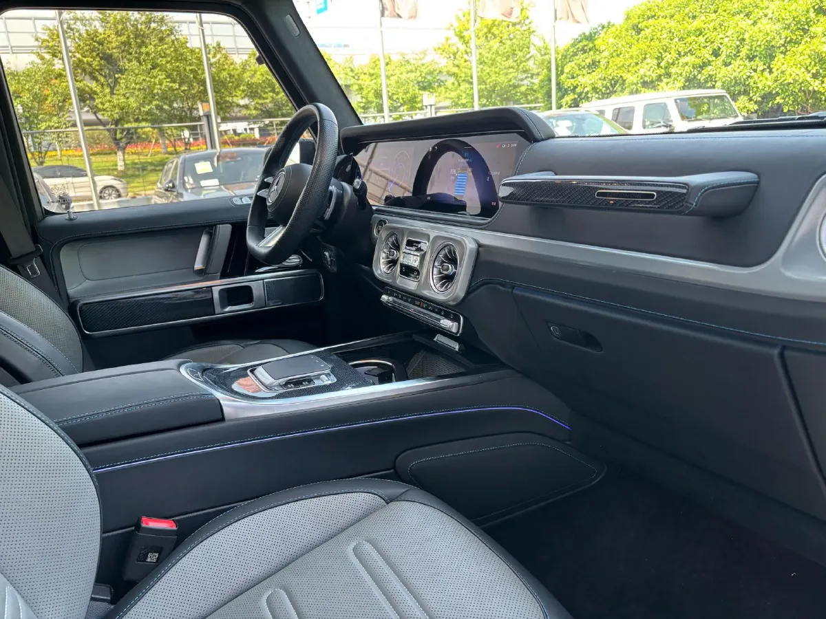 2025 Mercedes-Benz G Class 2AT BEV 122KWH,autocango,china used car exporter,china ev exporter,chinese used car exporter,chinese used ev exporter