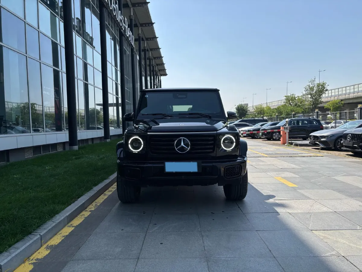 2025 Mercedes-Benz G Class 2AT BEV 122KWH,autocango,china used car exporter,china ev exporter,chinese used car exporter,chinese used ev exporter