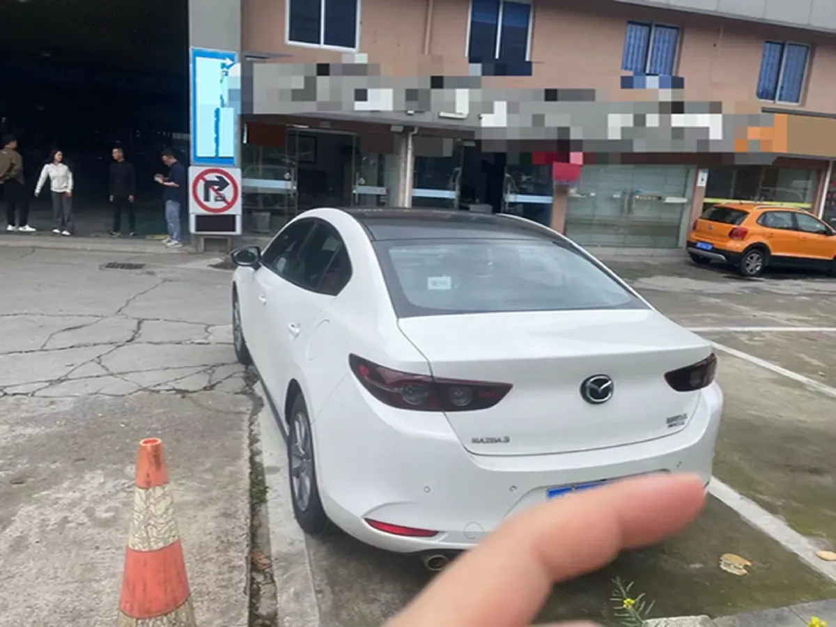 2023 Mazda 3 Axela 2.0L 158HP L4 6AT,autocango,china used car exporter,china ev exporter,chinese used car exporter,chinese used ev exporter