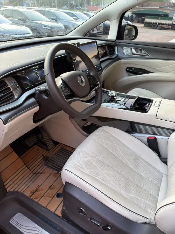 2022 HongQi HS7 3.0T 337HP V6 8AT,autocango,china used car exporter,china ev exporter,chinese used car exporter,chinese used ev exporter