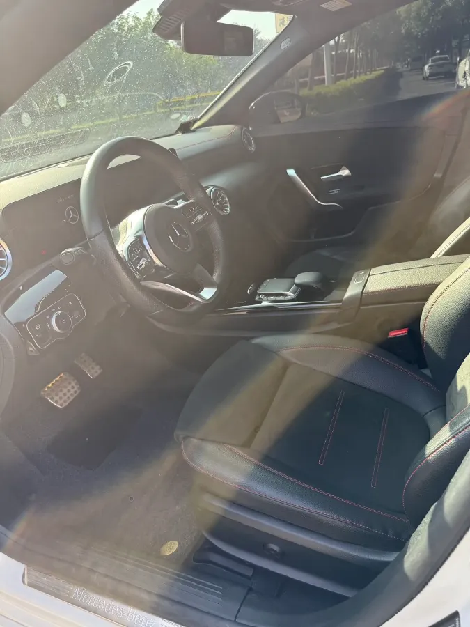2022 Mercedes-Benz CLA Class 1.3T 163HP L4 7DCT,autocango,china used car exporter,china ev exporter,chinese used car exporter,chinese used ev exporter