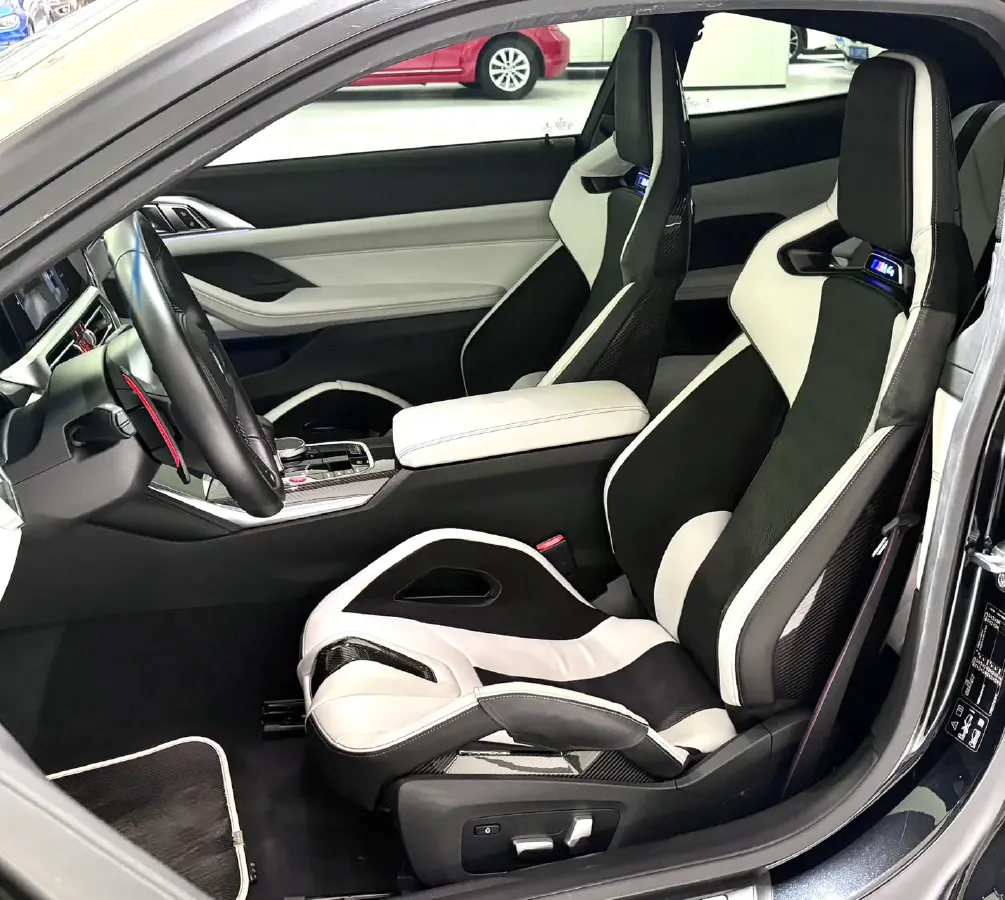 2021 BMW M4 3.0T 510HP L6 8AT,autocango,china used car exporter,china ev exporter,chinese used car exporter,chinese used ev exporter