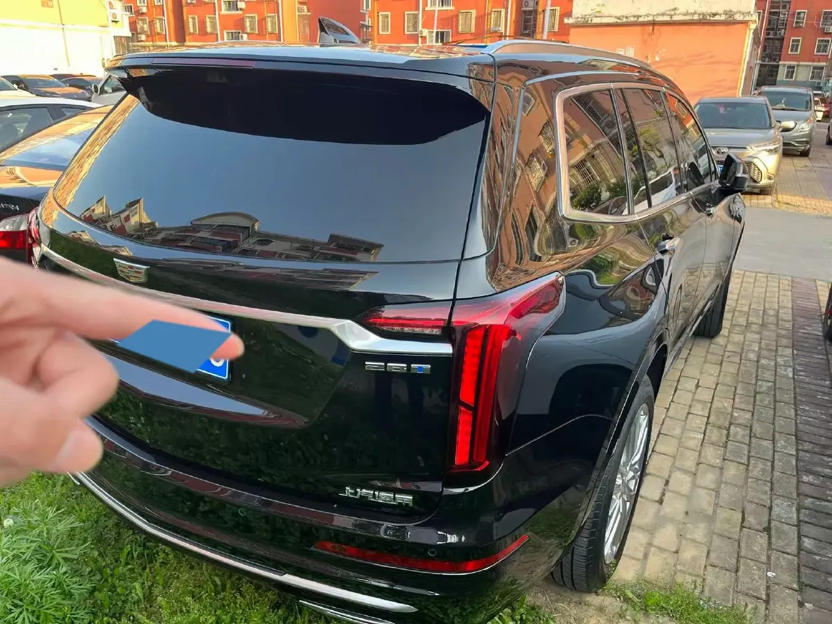 2022 Cadillac XT6 2.0T 237HP L4 9AT,autocango,china used car exporter,china ev exporter,chinese used car exporter,chinese used ev exporter
