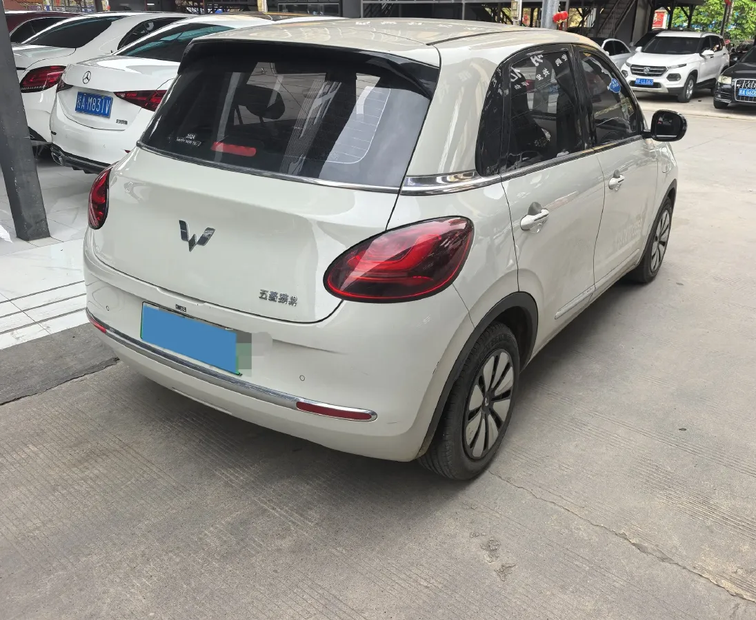 2023 WuLing BinGuo BEV 31.9KWH,autocango,china used car exporter,china ev exporter,chinese used car exporter,chinese used ev exporter
