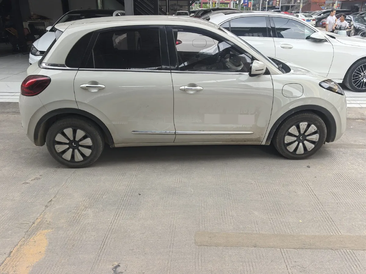 2023 WuLing BinGuo BEV 31.9KWH,autocango,china used car exporter,china ev exporter,chinese used car exporter,chinese used ev exporter