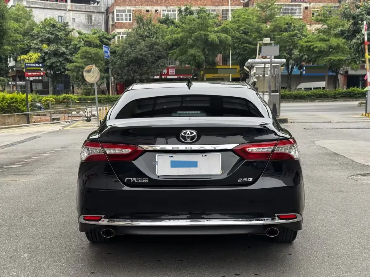 2021 Toyota Camry 2.5L 209HP L4 8AT,autocango,china used car exporter,china ev exporter,chinese used car exporter,chinese used ev exporter