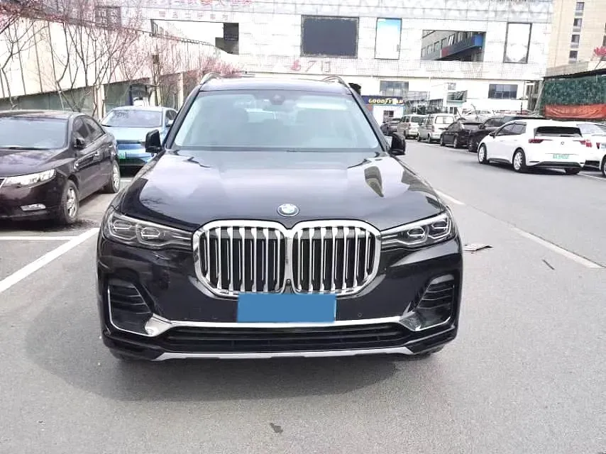 2020 BMW X7 3.0T 340HP L6 8AT,autocango,china used car exporter,china ev exporter,chinese used car exporter,chinese used ev exporter