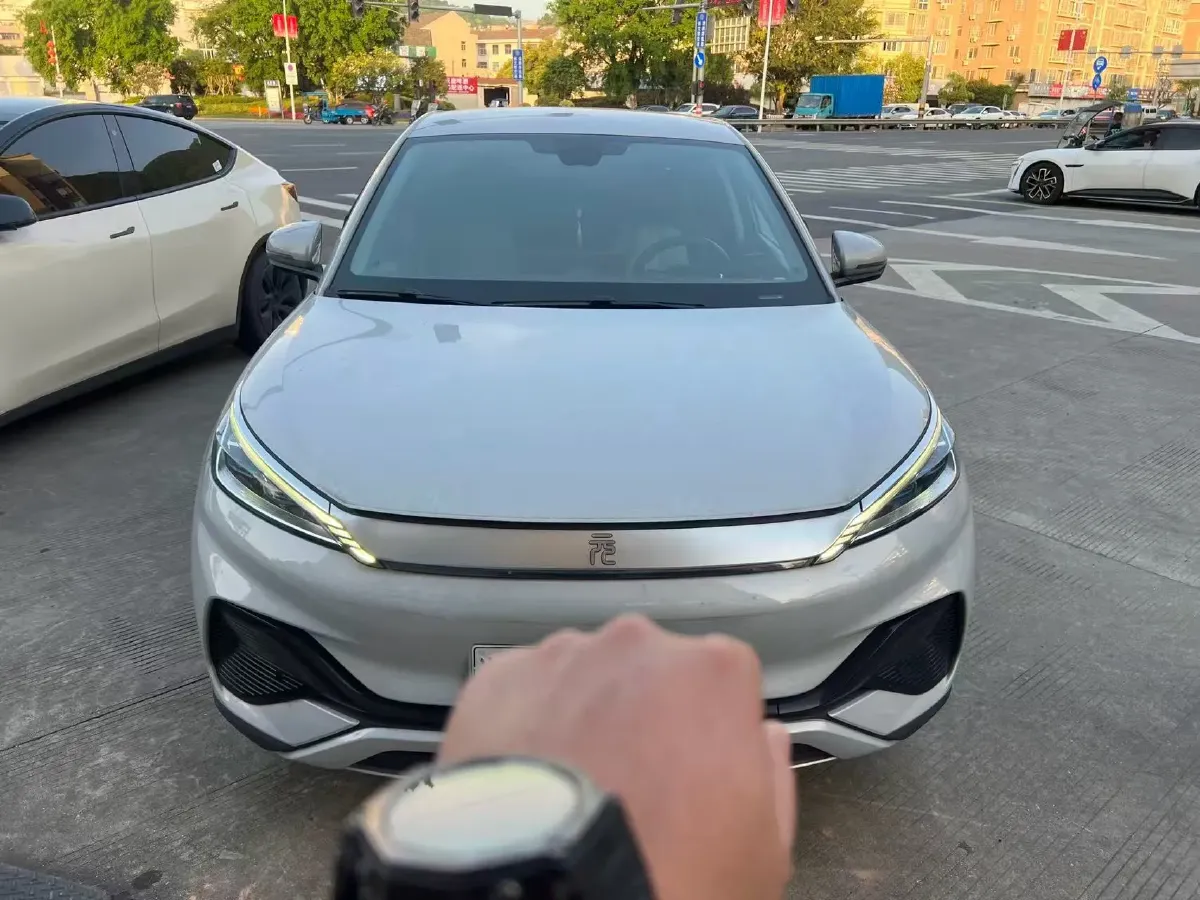 2022 Hycan Z03 BEV 64.23KWH,autocango,china used car exporter,china ev exporter,chinese used car exporter,chinese used ev exporter