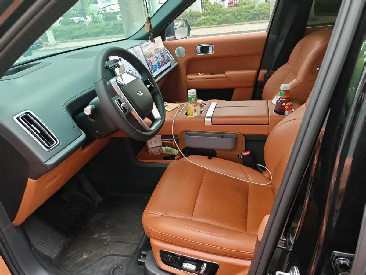 2022 Li L9 Range Extended 154HP REEV 42.6KWH,autocango,china used car exporter,china ev exporter,chinese used car exporter,chinese used ev exporter