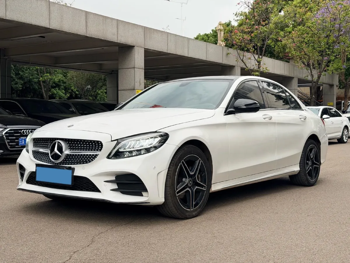 2021 Mercedes-Benz C Class 1.5T 184HP L4 9AT,autocango,china used car exporter,china ev exporter,chinese used car exporter,chinese used ev exporter