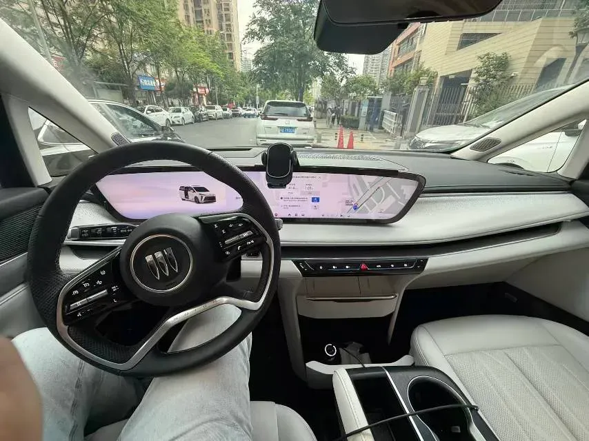 2025 Buick GL8 2.0T 237HP L4 9AT,autocango,china used car exporter,china ev exporter,chinese used car exporter,chinese used ev exporter