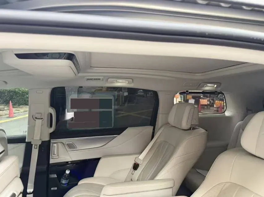 2025 Buick GL8 2.0T 237HP L4 9AT,autocango,china used car exporter,china ev exporter,chinese used car exporter,chinese used ev exporter