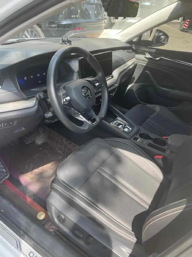 2022 Skoda Octavia 1.4T 150HP L4 7DCT,autocango,china used car exporter,china ev exporter,chinese used car exporter,chinese used ev exporter