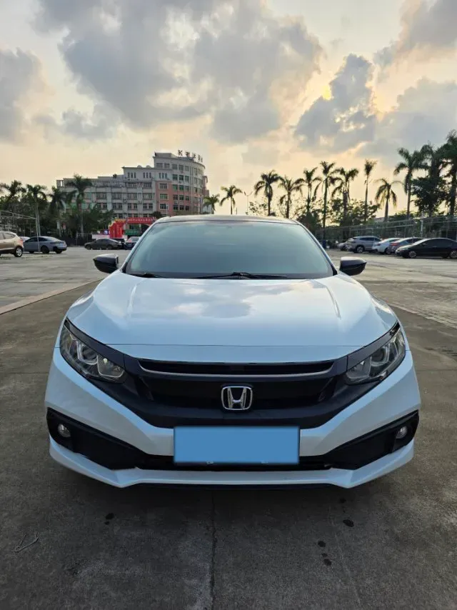 2019 Honda Civic 1.5T 177HP L4 CVT,autocango,china used car exporter,china ev exporter,chinese used car exporter,chinese used ev exporter