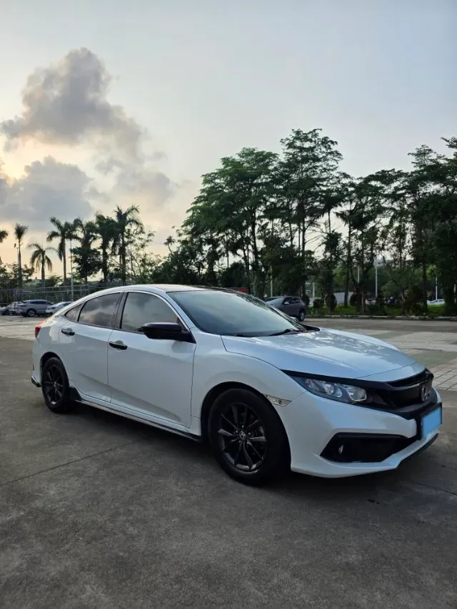 2019 Honda Civic 1.5T 177HP L4 CVT,autocango,china used car exporter,china ev exporter,chinese used car exporter,chinese used ev exporter
