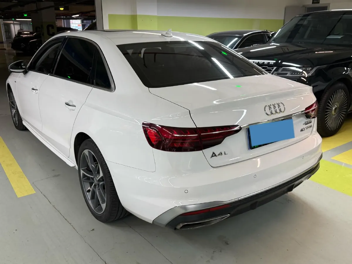 2020 Audi A4L 2.0T 190HP L4 7DCT,autocango,china used car exporter,china ev exporter,chinese used car exporter,chinese used ev exporter