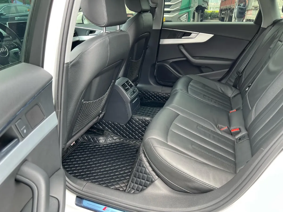 2019 Audi A4L 2.0T 190HP L4 7DCT,autocango,china used car exporter,china ev exporter,chinese used car exporter,chinese used ev exporter