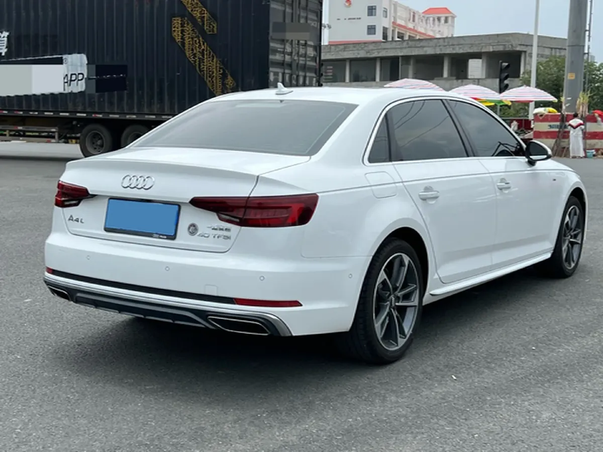 2019 Audi A4L 2.0T 190HP L4 7DCT,autocango,china used car exporter,china ev exporter,chinese used car exporter,chinese used ev exporter