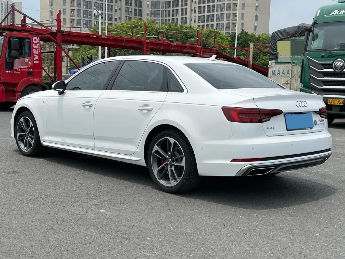 2019 Audi A4L 2.0T 190HP L4 7DCT,autocango,china used car exporter,china ev exporter,chinese used car exporter,chinese used ev exporter