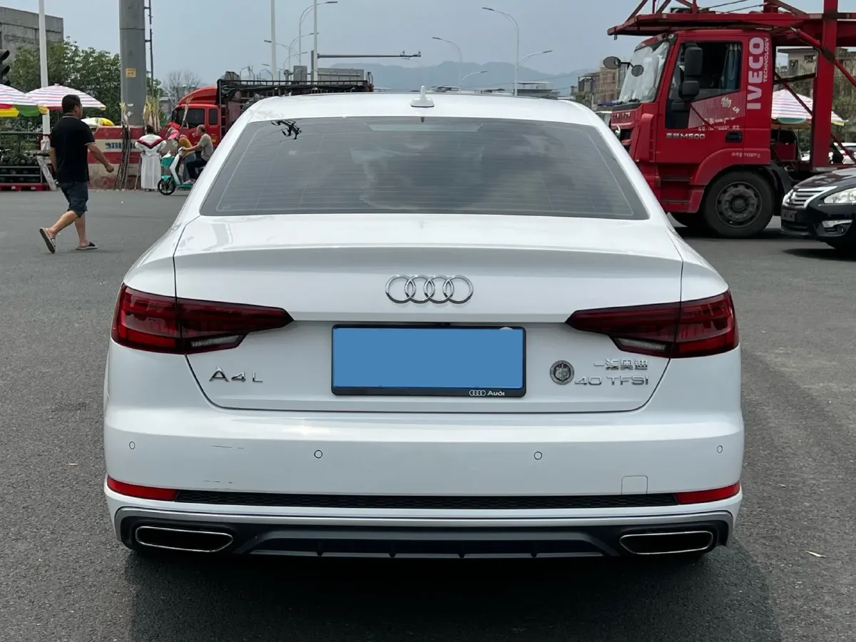2019 Audi A4L 2.0T 190HP L4 7DCT,autocango,china used car exporter,china ev exporter,chinese used car exporter,chinese used ev exporter